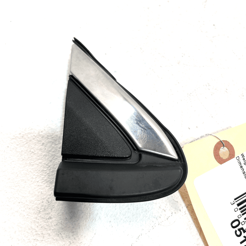 2018-2023 GMC TERRAIN FRONT RIGHT PASSENGER SIDE FENDER UPPER CORNER MOLDIN