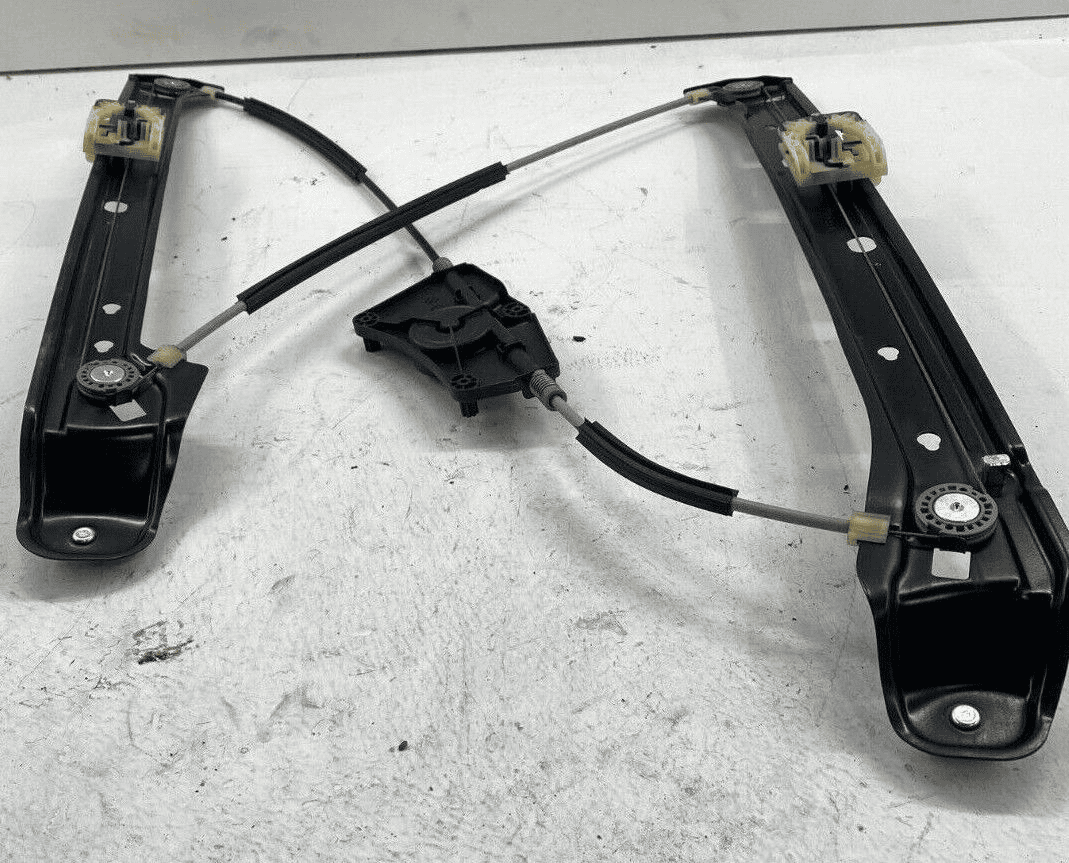 GENUINE 18-21 VOLKSWAGEN ATLAS FRONT RIGHT DOOR WINDOW REGULATOR OEM 3CN837