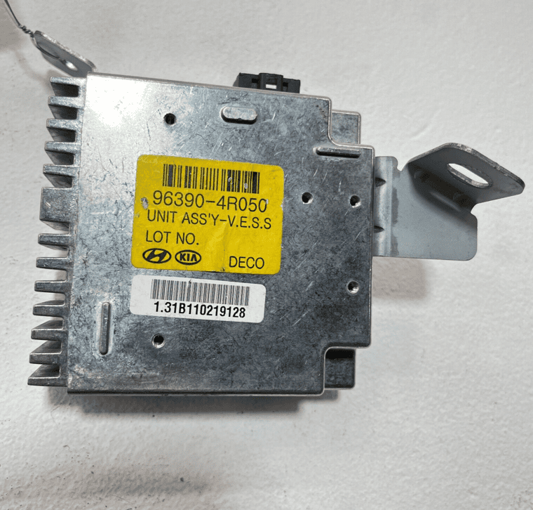 2011-2015 HYUNDAI SONATA HYBRID VESS VERTUAL ENGINE ALERT SYSTEM OEM
