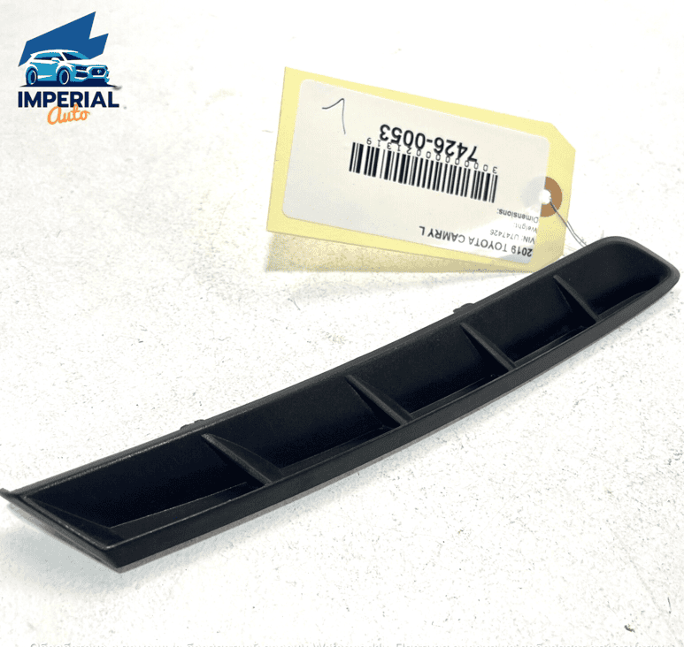 2018-22 TOYOTA CAMRY REAR BUMPER LEFT DRIVER SIDE EXTENSION MOLDING TRIM OE