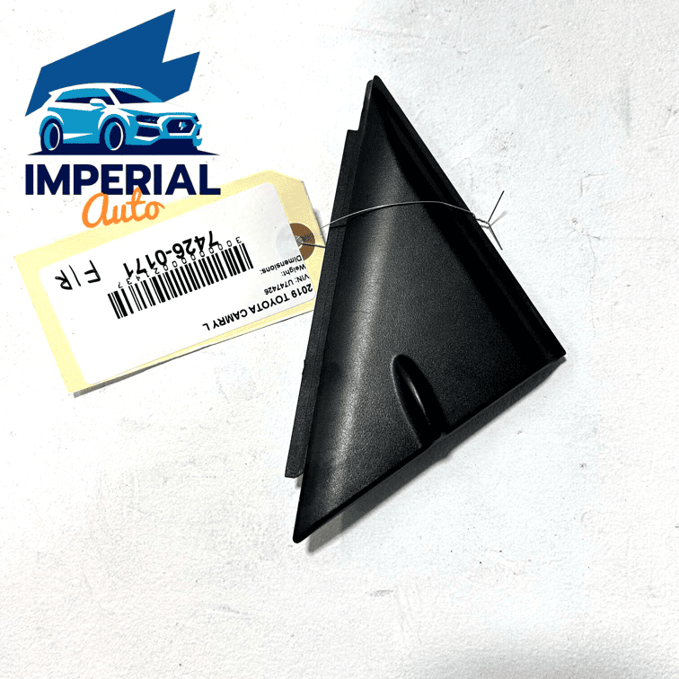 2018-2023 TOYOTA CAMRY FRONT RIGHT PASSENGER SIDE DOOR CORNER MOLDING TRIM 