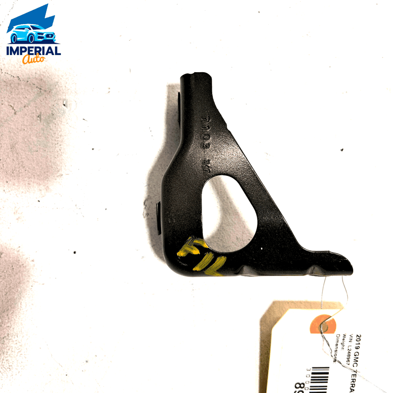 2018 - 2023 GMC TERRAIN FRONT LEFT DRIVER SIDE FENDER UPPER BRACKET SUPPORT 2018 - 2023 GMC TERRAIN FRONT LEFT DRIVER SIDE FENDER UPPER BRACKET SUPPORT