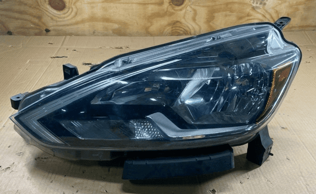 2016 2017 2018 2019 NISSAN SENTRA HEADLIGHT HALOGEN LEFT 260603YU0A OEM